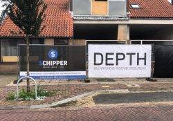 Banner DEPTH Banner van DEPTH samen met banner Schipper onderdeel van de bouwbegeleiding